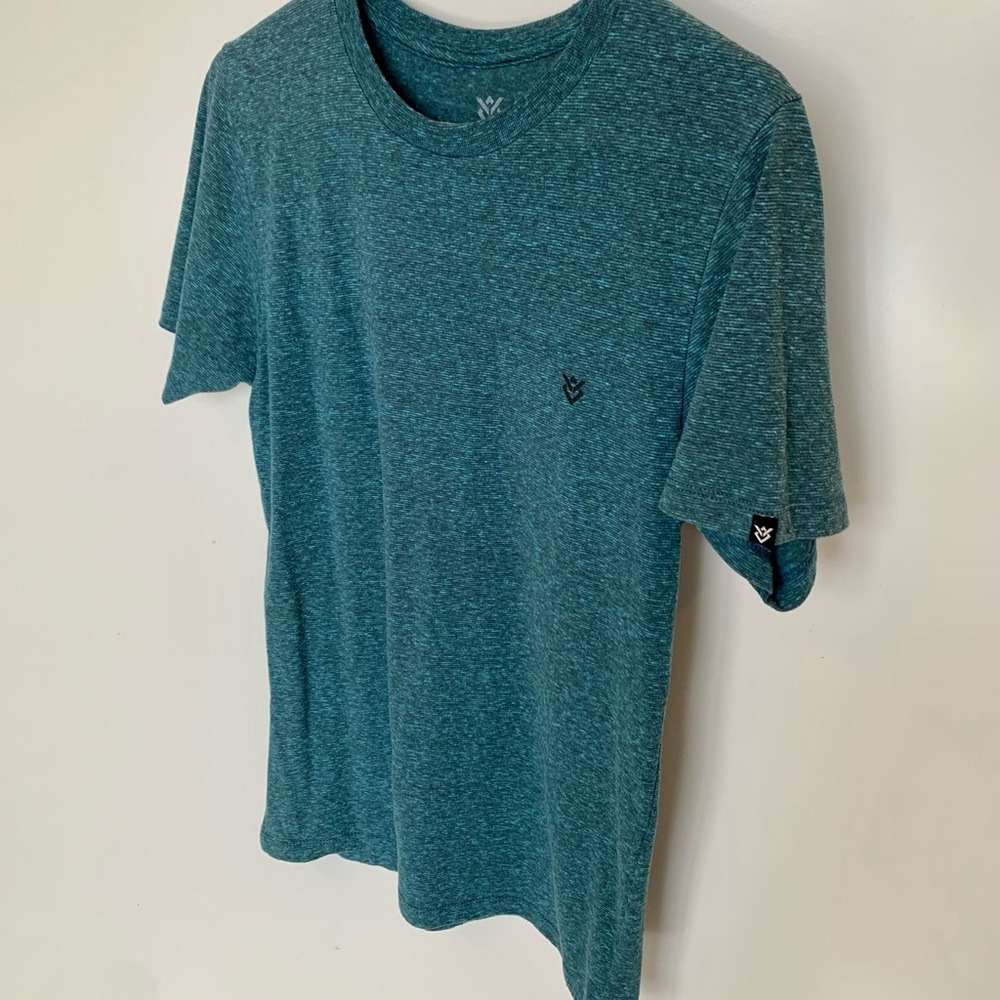 Veece Tee - Picture 2 of 5